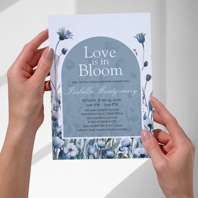 Dämpad dammig blå palett Kärlek i blom Inbjudningar (Muted Dusty Blue Palette Love in Bloom Invitations
)