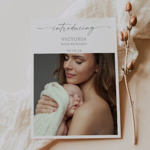 Dämpad grå minimalistisk fotobarn ankomstkort inbjudningar