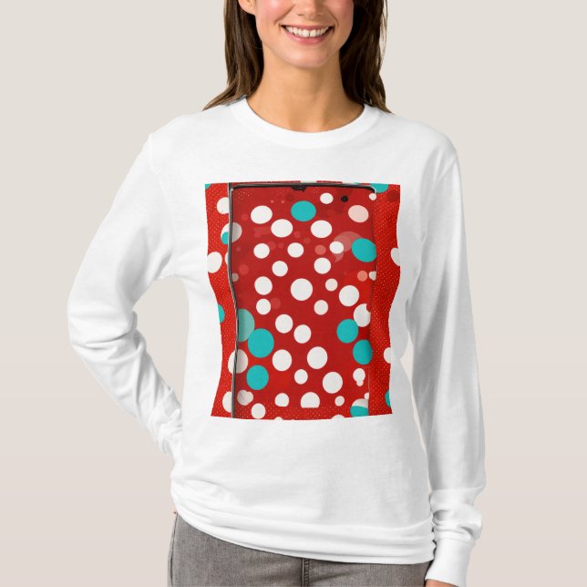 damskjorta med röd folkadesign t shirt (Framsida)