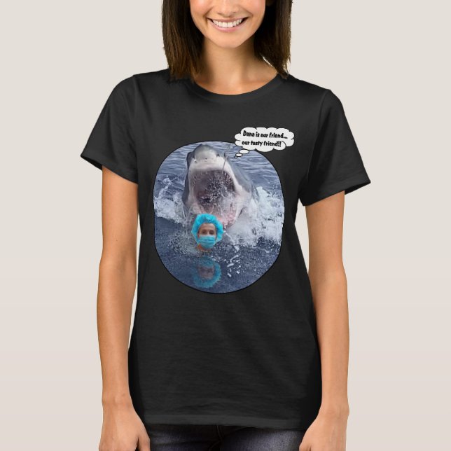 Dana Shark McPeak T Shirt (Framsida)