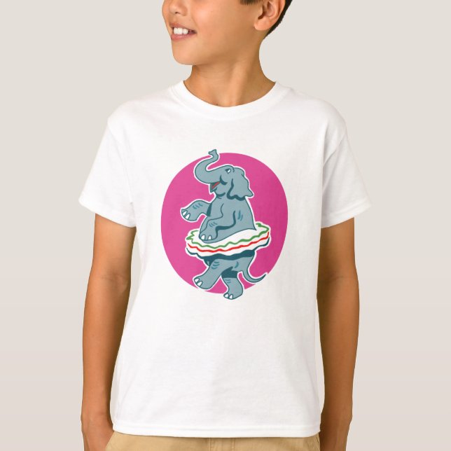 Dancing Elephant T Shirt (Framsida)