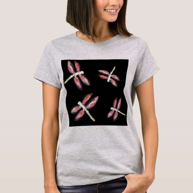 Dancing Rosa Dragonfly Kryp Tee (Framsida)