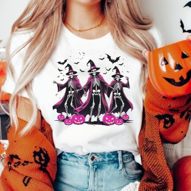 Dancing Rosa Skeleton Halloween Witch T Shirt (Skapare uppladdad)
