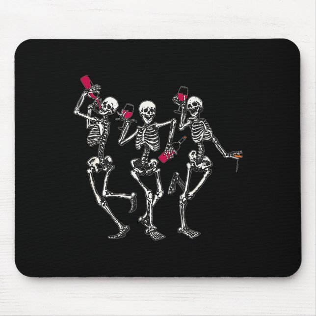 Dancing Skeletons Drinking Wine Lover Funny Hallow Musmatta (Framsidan)