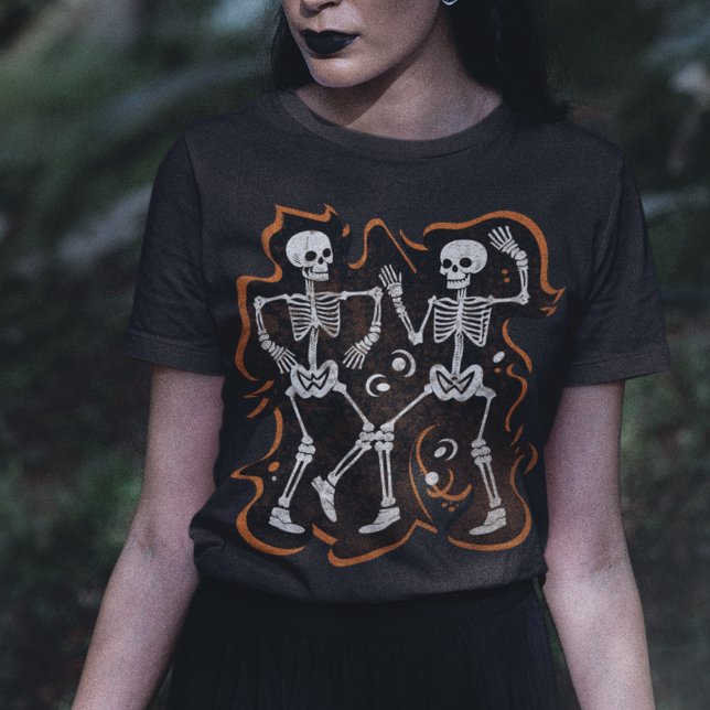 Dancing Skeletons Funny Halloween Party T Shirt (Skapare uppladdad)