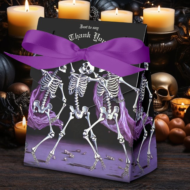 Dancing Skeletons Lila Gothic Halloween Presentaskar (Skapare uppladdad)