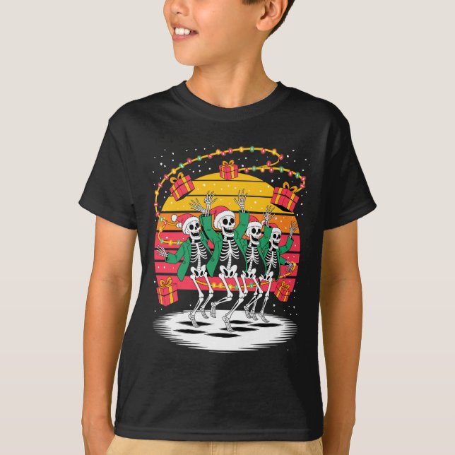 Dancing Skeletons With Santa Hats Christmas Lights T Shirt (Framsida)