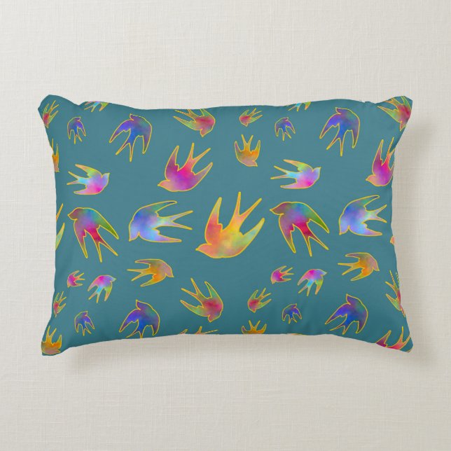 Dancing with the Wind on a Tranquil Twilight Prydnadskudde (Framsidan)