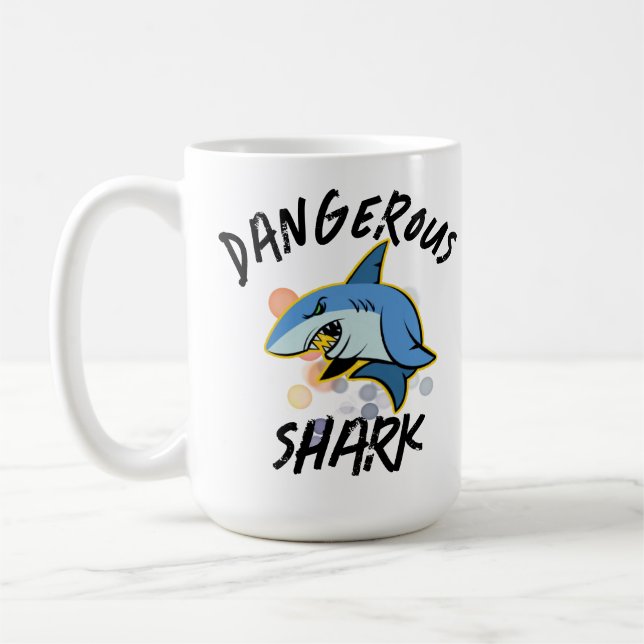 DANGEROUS shark T-Shirt Kaffemugg (Vänster)