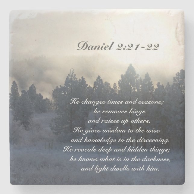 Daniel 2:21 Bible Stenunderlägg (Framsidan)