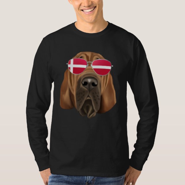 Danish Flag Bloodhound Dog Denmark Pocket T Shirt (Framsida)