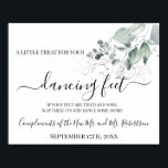 Dansande fötter Flip Flops Bröllopsfestskylt Poster<br><div class="desc">Vattenfärg rosor design. Lägg till din evenemangsinfo och för ytterligare anpassning,  klicka på länken "klicka för att anpassa ytterligare". ~ Kontrollera samlingen för matchande spel,  inbjudan,  skyltar och mer ~</div>