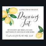 Dansande fötter skylt Flip Flops Bröllop Citroner<br><div class="desc">Ändra anteckningar och parnamn till designen,  för ytterligare anpassning (typsnittsfärg,  typsnittsstil,  ta bort eller flytta element,  ändra annan formulering),  klicka på Anpassa,  scrolla ned och klicka på länken "klicka för att anpassa ytterligare". 
** Kontrollera samlingen för alla tillgängliga matchande designs **</div>