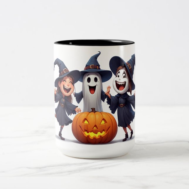 Dansande Häxvänner Runt Halloween Pumpa 🌙 Två-Tonad Mugg (Center)