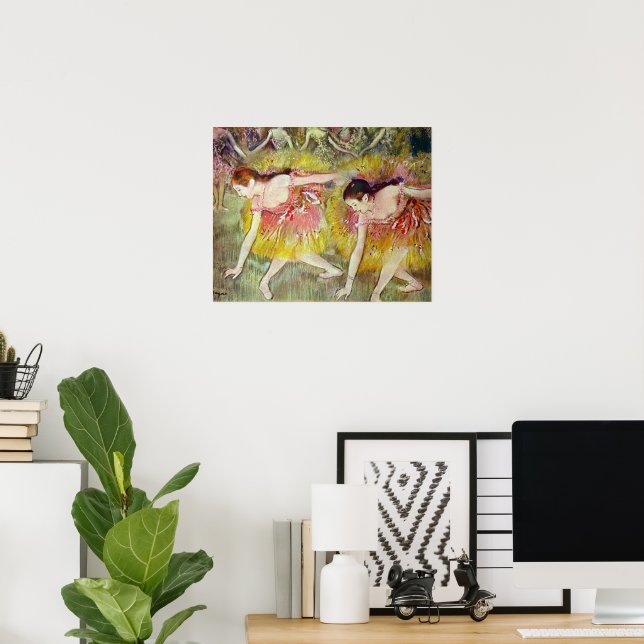 Dansare som böjer sig ner av Edgar Degas, balettko Poster (Hemmakontoret)