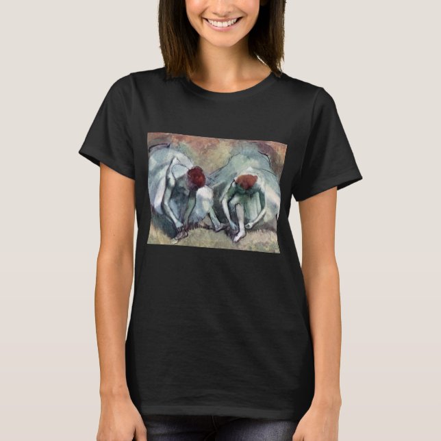 Dansare som lakar sina skor av Edgar Degas T Shirt (Framsida)