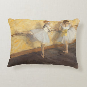 Dansare vid barrn av Edgar Degas, Vintage Ballet Prydnadskudde