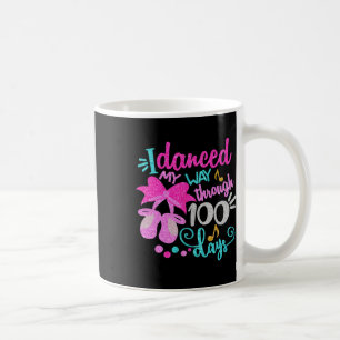 Danser Ballet Girls har dansat 100 dagar. Kaffemugg