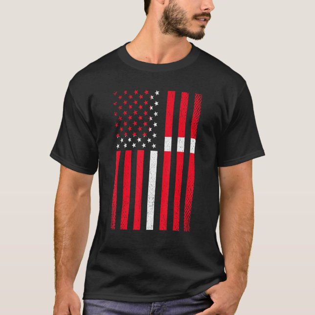 Dansk fotbollsarenor i Flagga T Shirt (Framsida)