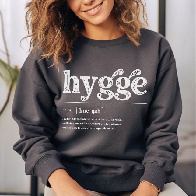 Dansk offertnota för Mysiga säsonger för Hygge Lång Ärmad Tröja (Dark Gray Hygge definition inspirational cozy sweatshirt, Christmas gift for her, Nordic floral art )