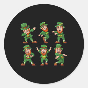 Danskande Leprechaunss St patrick's day Roligt Boy Runt Klistermärke