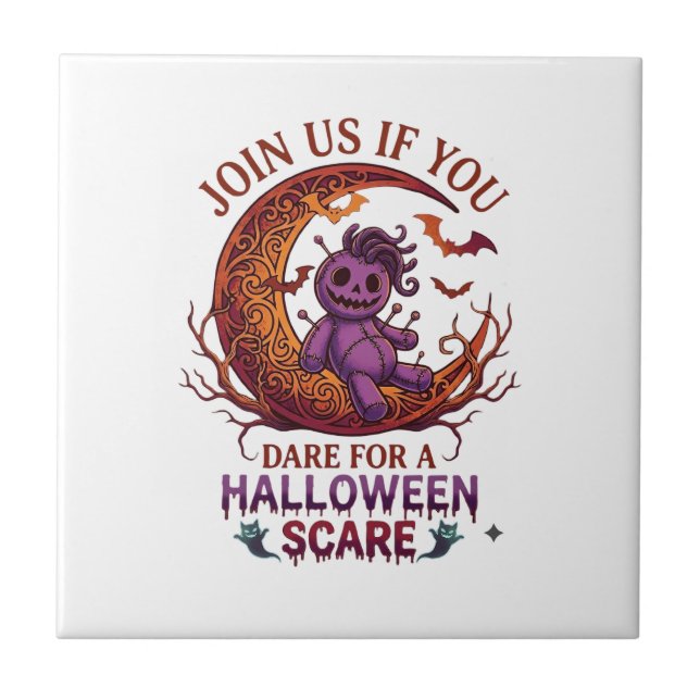Dare Halloween Skrämmande Lila Voodoo Docka Halvmå Kakelplatta (Framsidan)