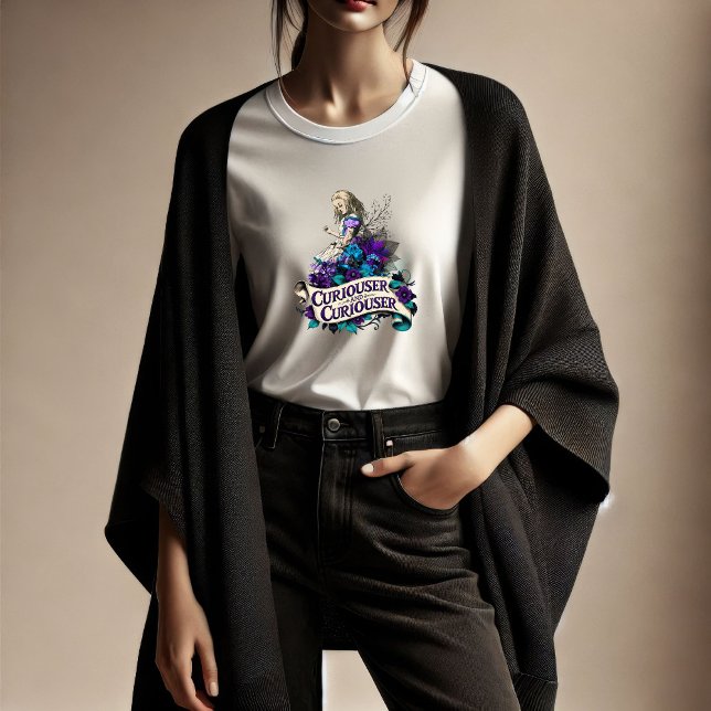 Dark Alice Curiouser and Curiouser T-Shirt (Skapare uppladdad)