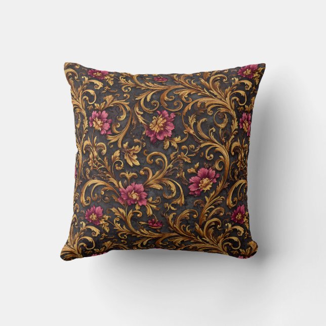 Dark Baroque Floral with Gold Scrolls Kudde (Baksida)