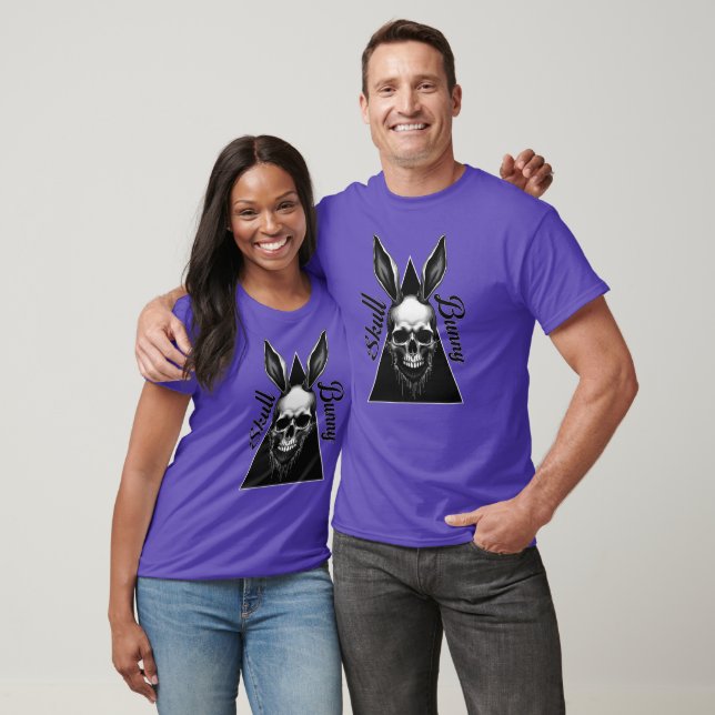 Dark Bunny – Gothic Easter Art - camiseta T Shirt (Unisex)