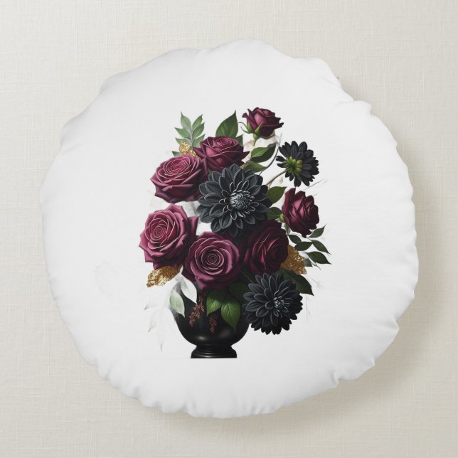 Dark Burgundy Roses and Black Dahlias Rund Kudde (Baksidan)