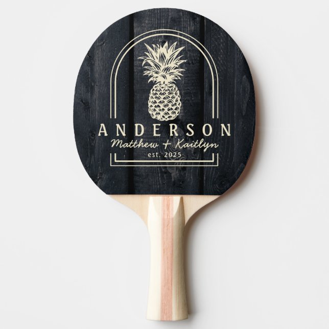 Dark Burnt Wood Pineapple Wedding Arch & Name Pingisracket (Framsidan)