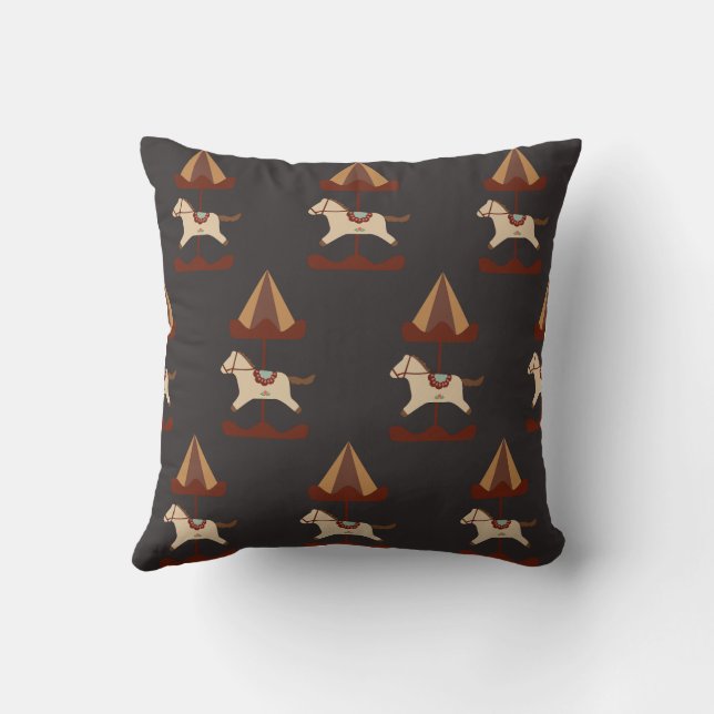 Dark Carousel Horse Pattern Throw Pillow Kudde (Baksida)
