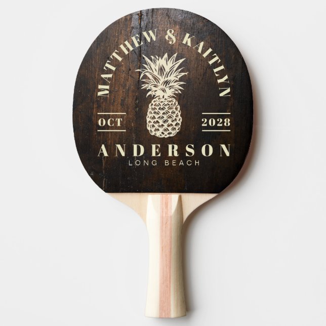 Dark Chopping Block Tropical Pineapple Wedding Pingisracket (Framsidan)