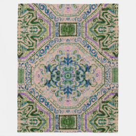 Dark Earth Damask-y Quatrefoil Fleecefilt