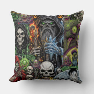 Dark Fantasy Horror Collage Throw Pillow | Sorcere Kudde