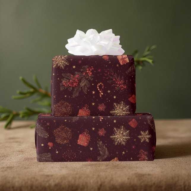 Dark Modern Elegant Holiday Patterns Pine Berry Presentpapper (Skapare uppladdad)