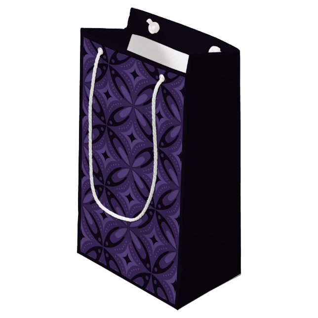 Dark Purple Colored Retro Pattern (Framsidan Vinklad)