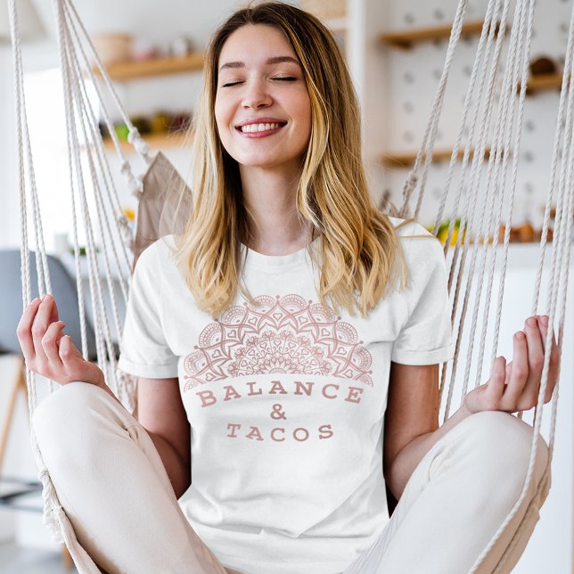 Darker  Rosa Mandala Balance och Taco Yoga T Shirt (Skapare uppladdad)
