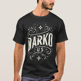Darko Us har en vacker och tilltalande design T Shirt