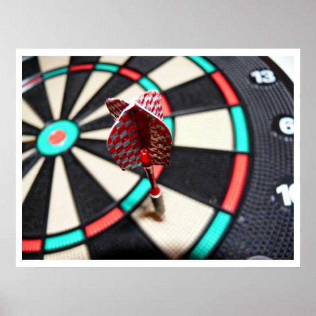 Dart i Dartboard Poster (Framsidan)