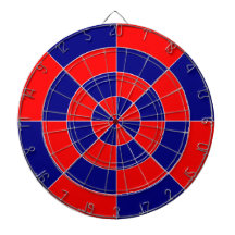 Dartboard med blå och röd geometrisk design