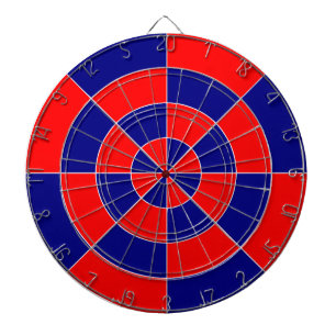 Dartboard med blå och röd geometrisk design darttavla