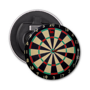Dartboard med en dyta i Bullseye, Flaska-öppnare Flasköppnare