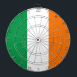 Dartboard med Flagga av Irland Darttavla<br><div class="desc">Lägg till ett litet irländskt pride i ditt spelrum med vår exklusiv dartboard som visar flagga Irland! Den här ritytan är uppgjord med stor noggrannhet och är mer än bara ett speltillbehör. Den är ett firande i Irlands kulturarv och pride för rik. Den pulserande designen visningar på ett framträdande sätt...</div>