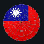 Dartboard med Flagga från Taiwan Darttavla<br><div class="desc">Lägg till ett dynamiskt lugn i ditt spelrum med vår exklusiv ritbord med flagga Taiwan! Den här ritytan är uppgjord med stor noggrannhet och är inte bara en funktionell fråga, utan en firande i Taiwans kulturarv och kulturella pride. Den sjudande designen visningar den ikoniska taiwanesiska flagga och skapar den här...</div>