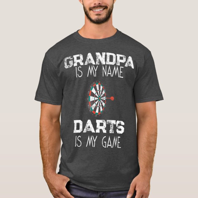 Dartboard Shirt Dart Throwing Grandpa T Shirt (Framsida)