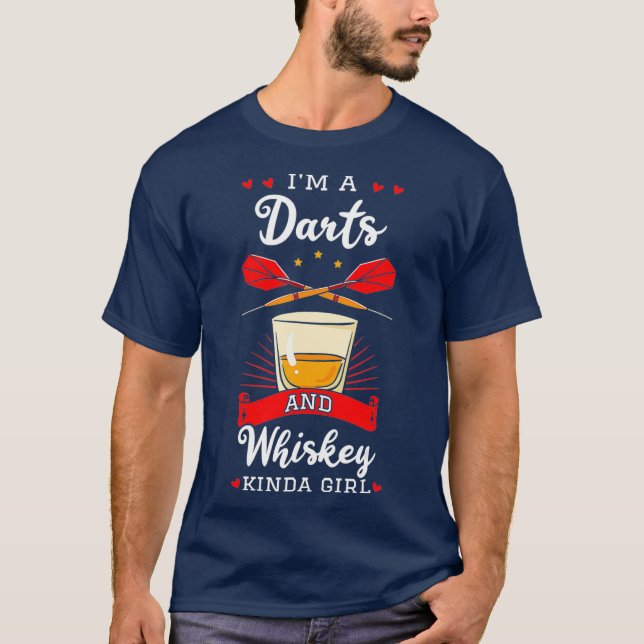 Darts Dart-Throwing Bullseye Dartist Whiskey T Shirt (Framsida)