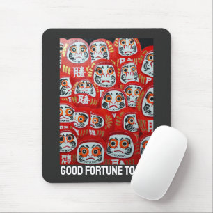 Daruma-dockor målade av Alfred Fox Musmatta