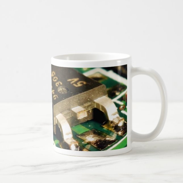 Datorchiper går runt kaffemugg (Höger)