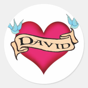David - beställnings- hjärtatatueringT-tröja & Runt Klistermärke